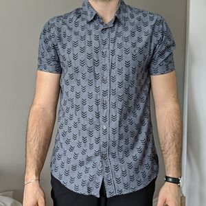 3/$30 Short sleeve button up shirt